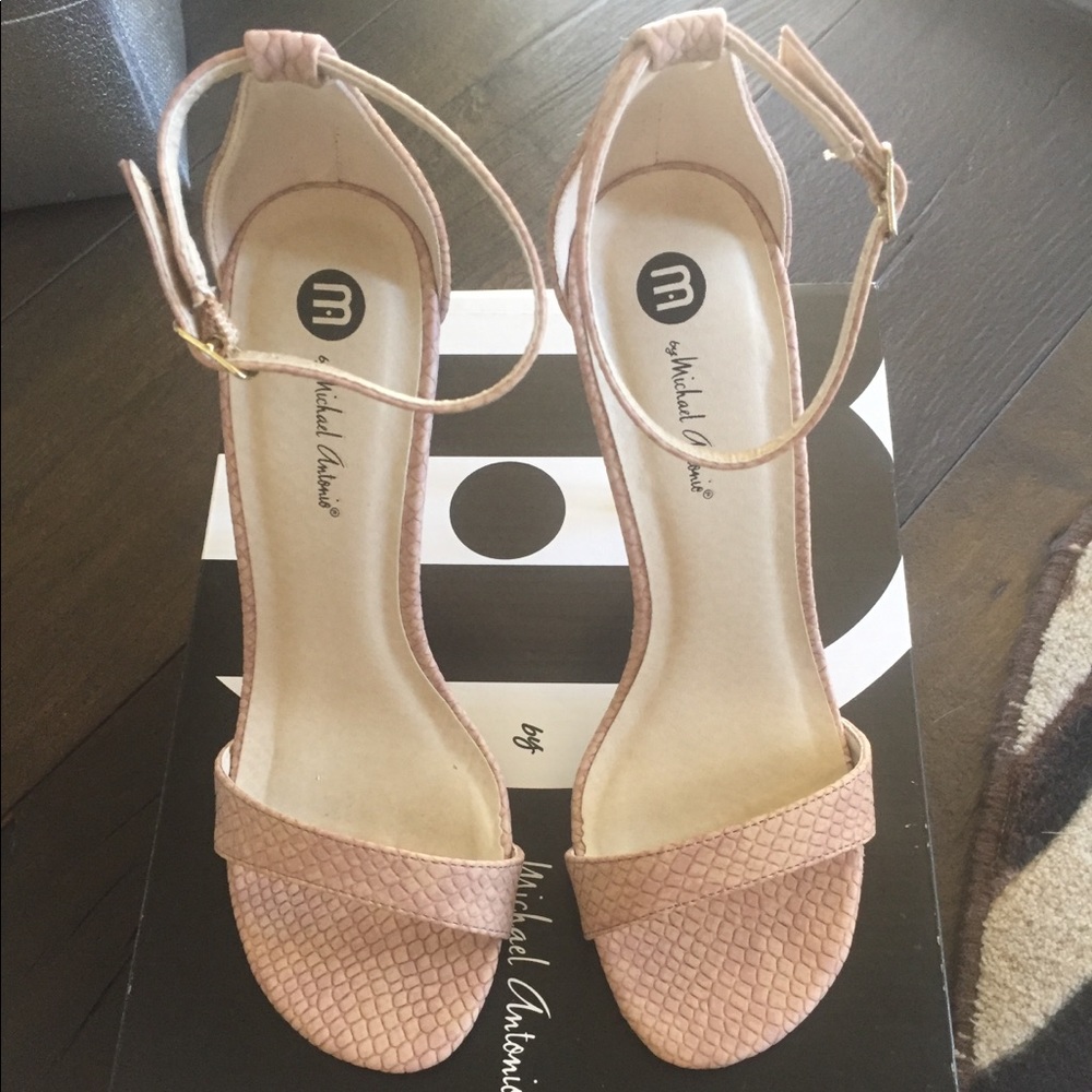 Michael Antonio Blush Snake Sandals - Size 7